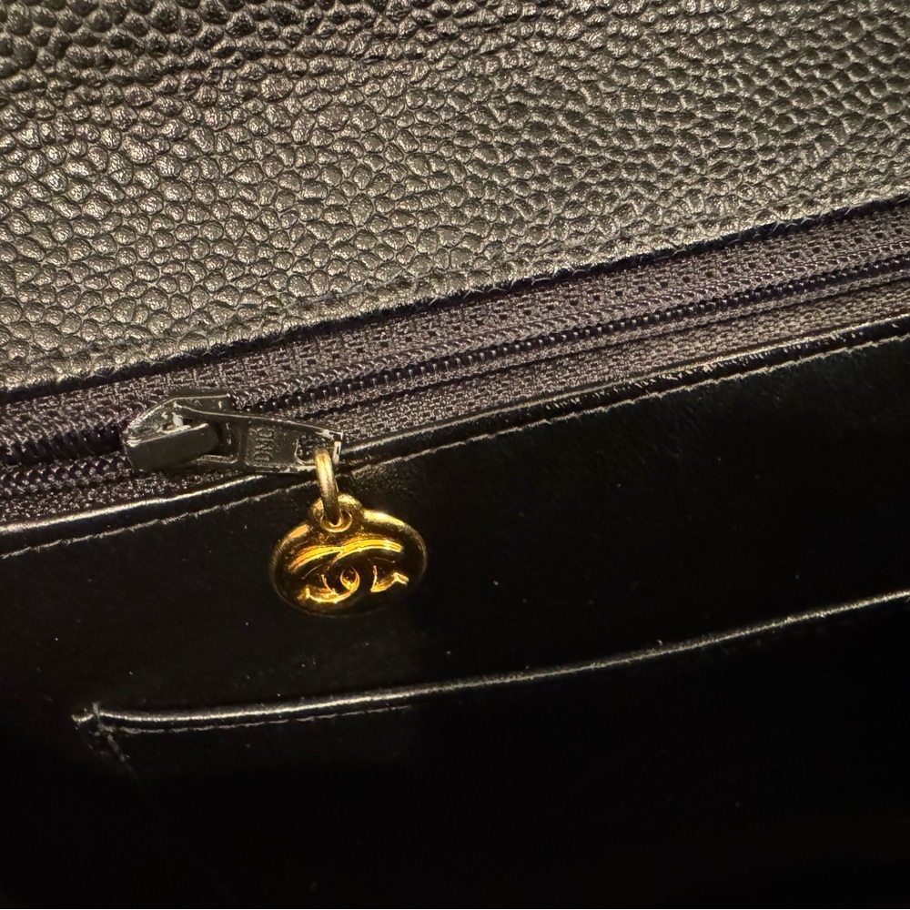 Chanel vintage caviar quilted business bag - Picture 11 of 14